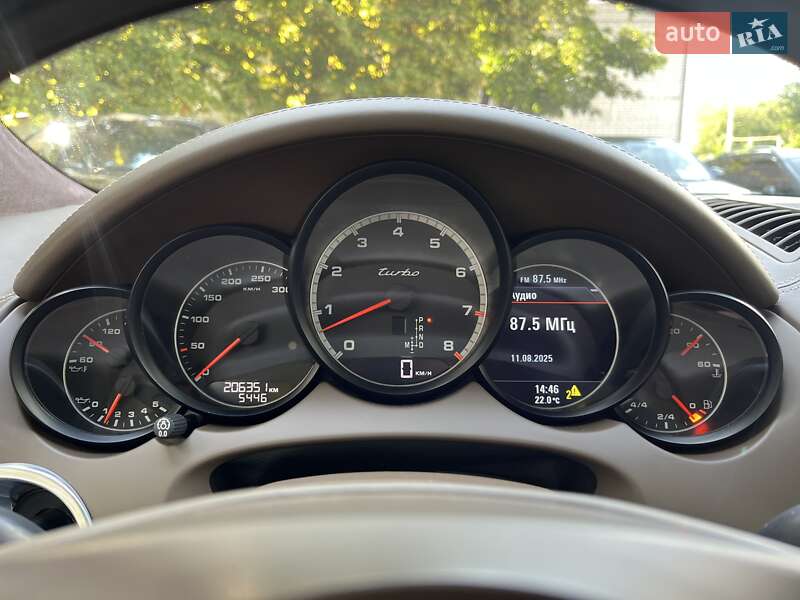 Позашляховик / Кросовер Porsche Cayenne 2011 в Харкові