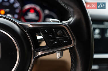 Внедорожник / Кроссовер Porsche Cayenne 2019 в 