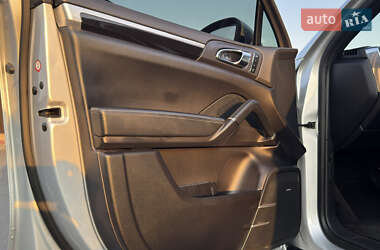 Внедорожник / Кроссовер Porsche Cayenne 2013 в 