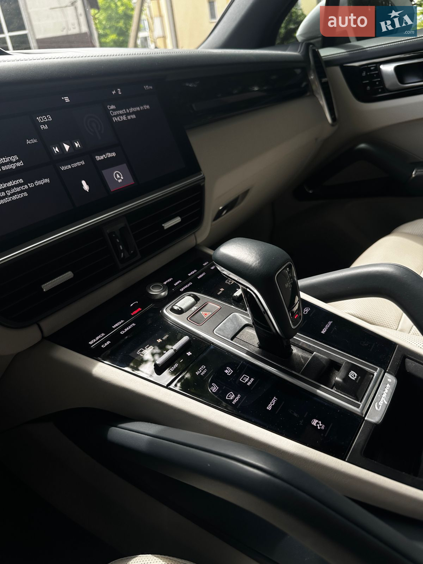 2019 Porsche Cayenne - мініатюра 16