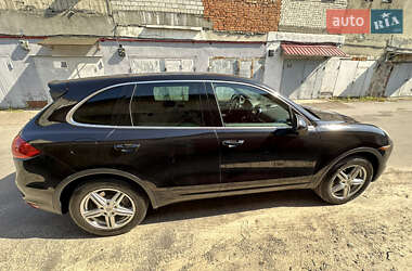 Внедорожник / Кроссовер Porsche Cayenne 2014 в 