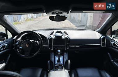 Внедорожник / Кроссовер Porsche Cayenne 2014 в 