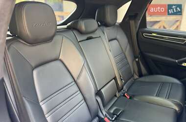 Внедорожник / Кроссовер Porsche Cayenne 2019 в 