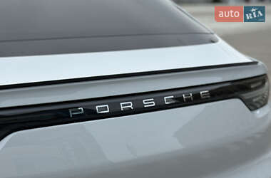 Внедорожник / Кроссовер Porsche Cayenne 2019 в 