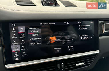 Внедорожник / Кроссовер Porsche Cayenne 2019 в 