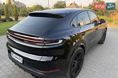 Внедорожник / Кроссовер Porsche Cayenne 2024 в 