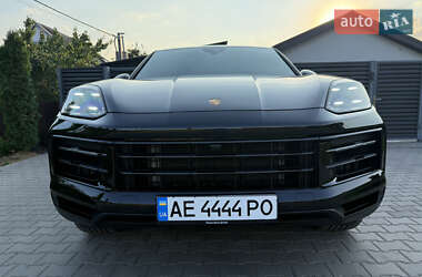 Внедорожник / Кроссовер Porsche Cayenne 2024 в 