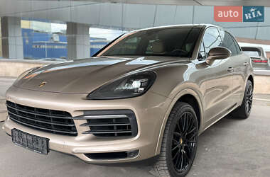 Позашляховик / Кросовер Porsche Cayenne 2018 в 