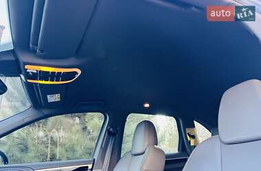 Внедорожник / Кроссовер Porsche Cayenne 2015 в 