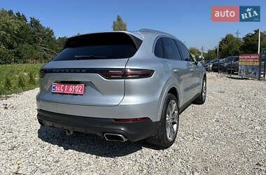 Внедорожник / Кроссовер Porsche Cayenne 2019 в 