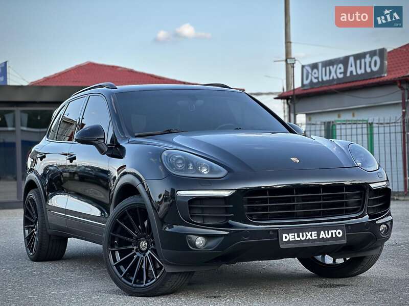 Позашляховик / Кросовер Porsche Cayenne 2017 в Києві