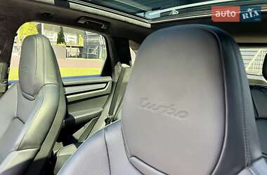 Внедорожник / Кроссовер Porsche Cayenne 2018 в 