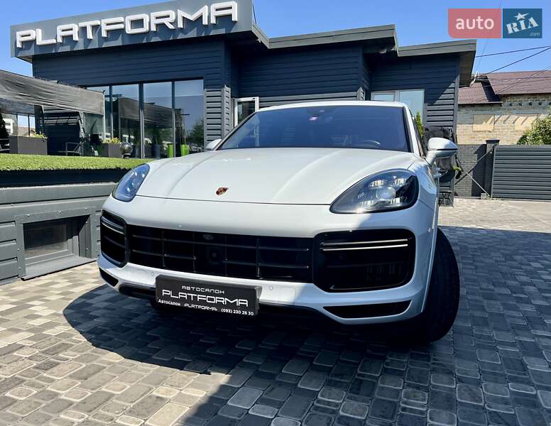 Внедорожник / Кроссовер Porsche Cayenne 2018 в Киеве
