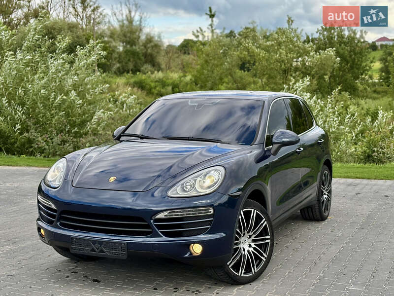 Внедорожник / Кроссовер Porsche Cayenne 2012 в Тернополе