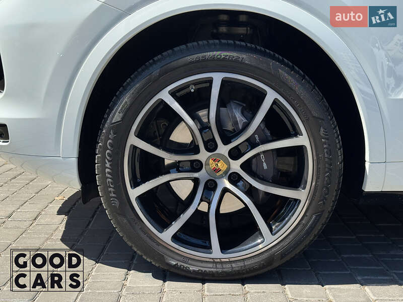Позашляховик / Кросовер Porsche Cayenne 2018 в Одесі