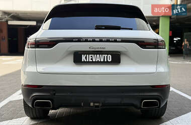 Позашляховик / Кросовер Porsche Cayenne 2018 в 