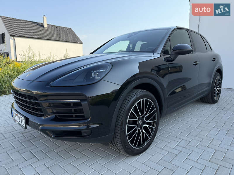 Позашляховик / Кросовер Porsche Cayenne 2019 в Львові
