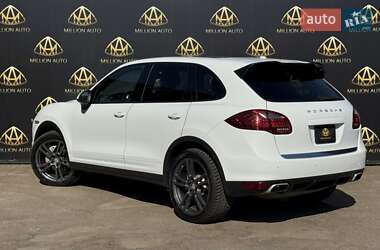 Позашляховик / Кросовер Porsche Cayenne 2014 в 