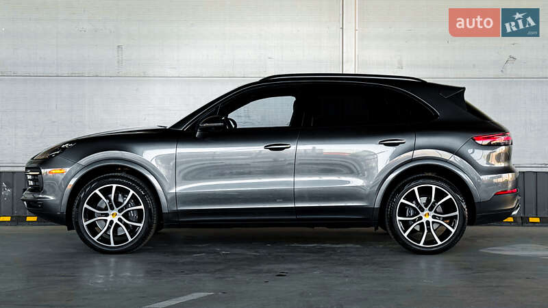 Внедорожник / Кроссовер Porsche Cayenne 2021 в Ровно