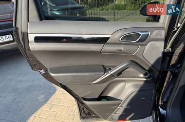 Внедорожник / Кроссовер Porsche Cayenne 2013 в 