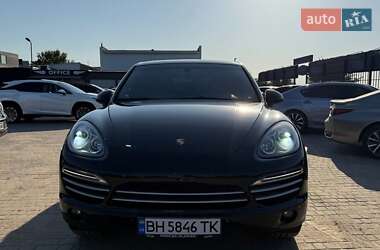 Внедорожник / Кроссовер Porsche Cayenne 2013 в 