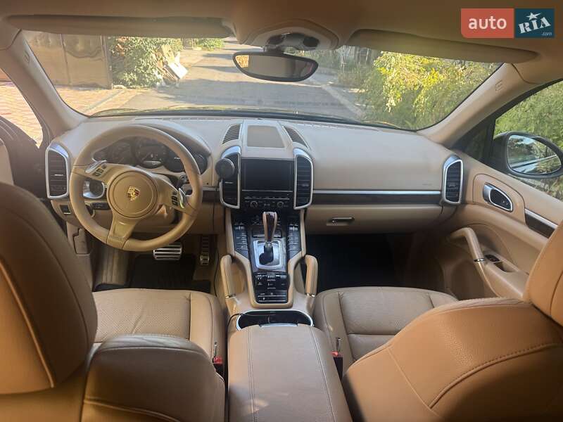 Позашляховик / Кросовер Porsche Cayenne 2013 в Одесі