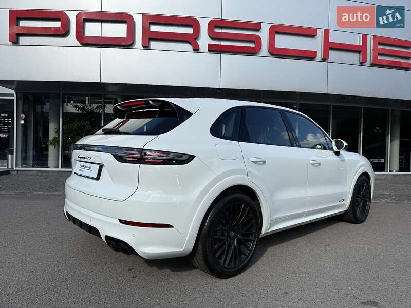 Внедорожник / Кроссовер Porsche Cayenne 2021 в Днепре