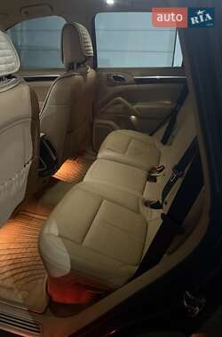 Внедорожник / Кроссовер Porsche Cayenne 2013 в 