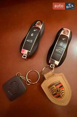 Внедорожник / Кроссовер Porsche Cayenne 2013 в 