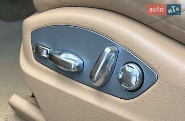 Позашляховик / Кросовер Porsche Cayenne 2012 в 