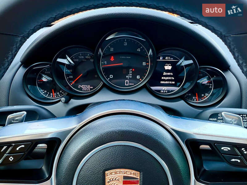 Позашляховик / Кросовер Porsche Cayenne 2014 в Івано-Франківську