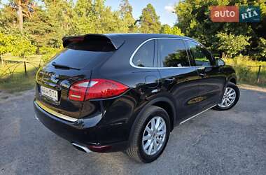 Внедорожник / Кроссовер Porsche Cayenne 2013 в 