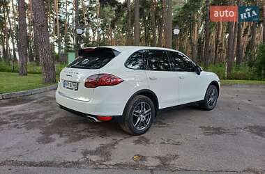 Внедорожник / Кроссовер Porsche Cayenne 2011 в 