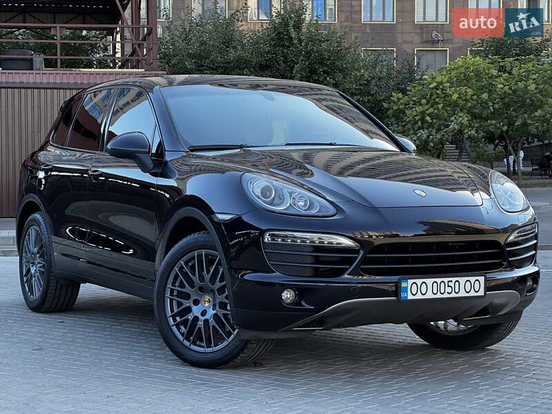 Внедорожник / Кроссовер Porsche Cayenne 2012 в Одессе