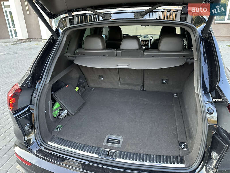 Внедорожник / Кроссовер Porsche Cayenne 2015 в Полтаве фото 6 Внедорожник / Кроссовер Porsche Cayenne 2015 в Полтаве