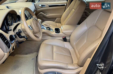 Внедорожник / Кроссовер Porsche Cayenne 2013 в 