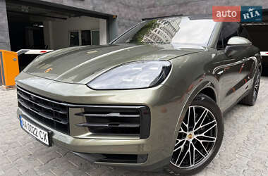 Внедорожник / Кроссовер Porsche Cayenne 2023 в 