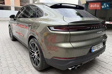 Внедорожник / Кроссовер Porsche Cayenne 2023 в 