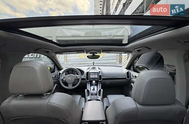 Внедорожник / Кроссовер Porsche Cayenne 2013 в 