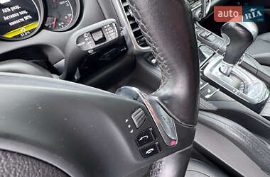 Внедорожник / Кроссовер Porsche Cayenne 2012 в 