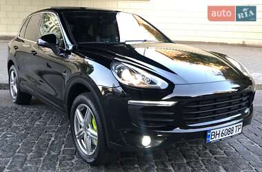 Позашляховик / Кросовер Porsche Cayenne 2015 в Одесі