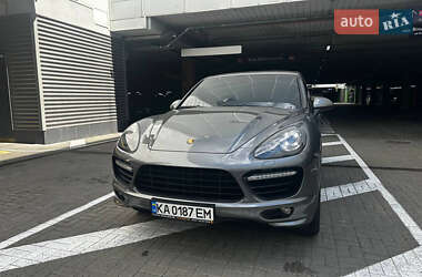 Позашляховик / Кросовер Porsche Cayenne 2012 в Києві