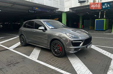 Внедорожник / Кроссовер Porsche Cayenne 2012 в 