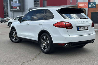 Внедорожник / Кроссовер Porsche Cayenne 2013 в 
