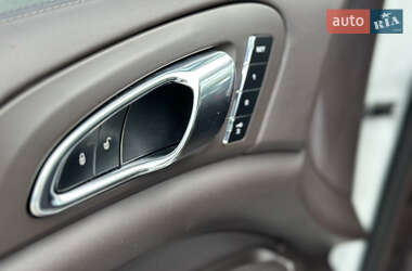Внедорожник / Кроссовер Porsche Cayenne 2013 в 