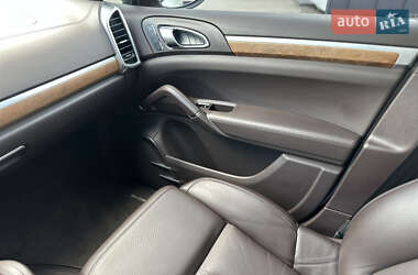 Внедорожник / Кроссовер Porsche Cayenne 2013 в 