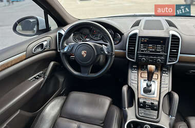 Внедорожник / Кроссовер Porsche Cayenne 2013 в 
