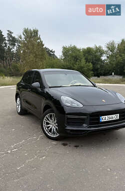 Внедорожник / Кроссовер Porsche Cayenne 2017 в Киеве