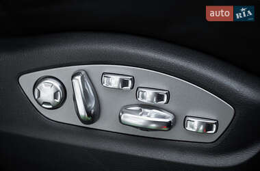 Внедорожник / Кроссовер Porsche Cayenne 2010 в 