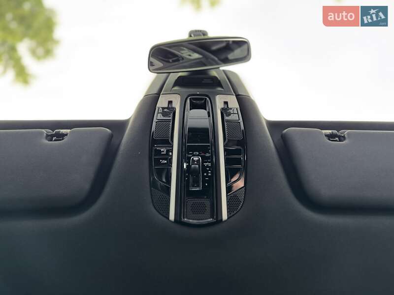 Внедорожник / Кроссовер Porsche Cayenne 2018 в Днепре